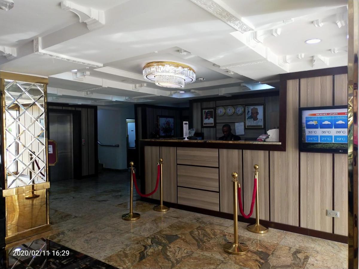 Immaculate Platinum Hotell Abuja Exteriör bild