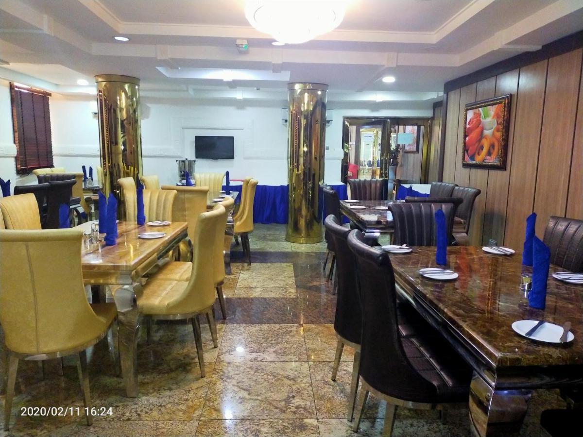 Immaculate Platinum Hotell Abuja Exteriör bild